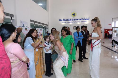 Miss Teen International Green Day event